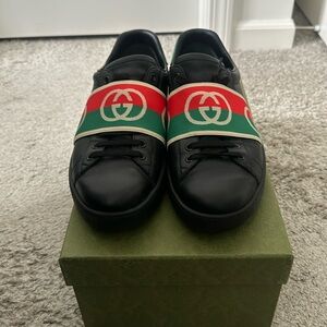 Authentic Gucci Sneakers Men’s